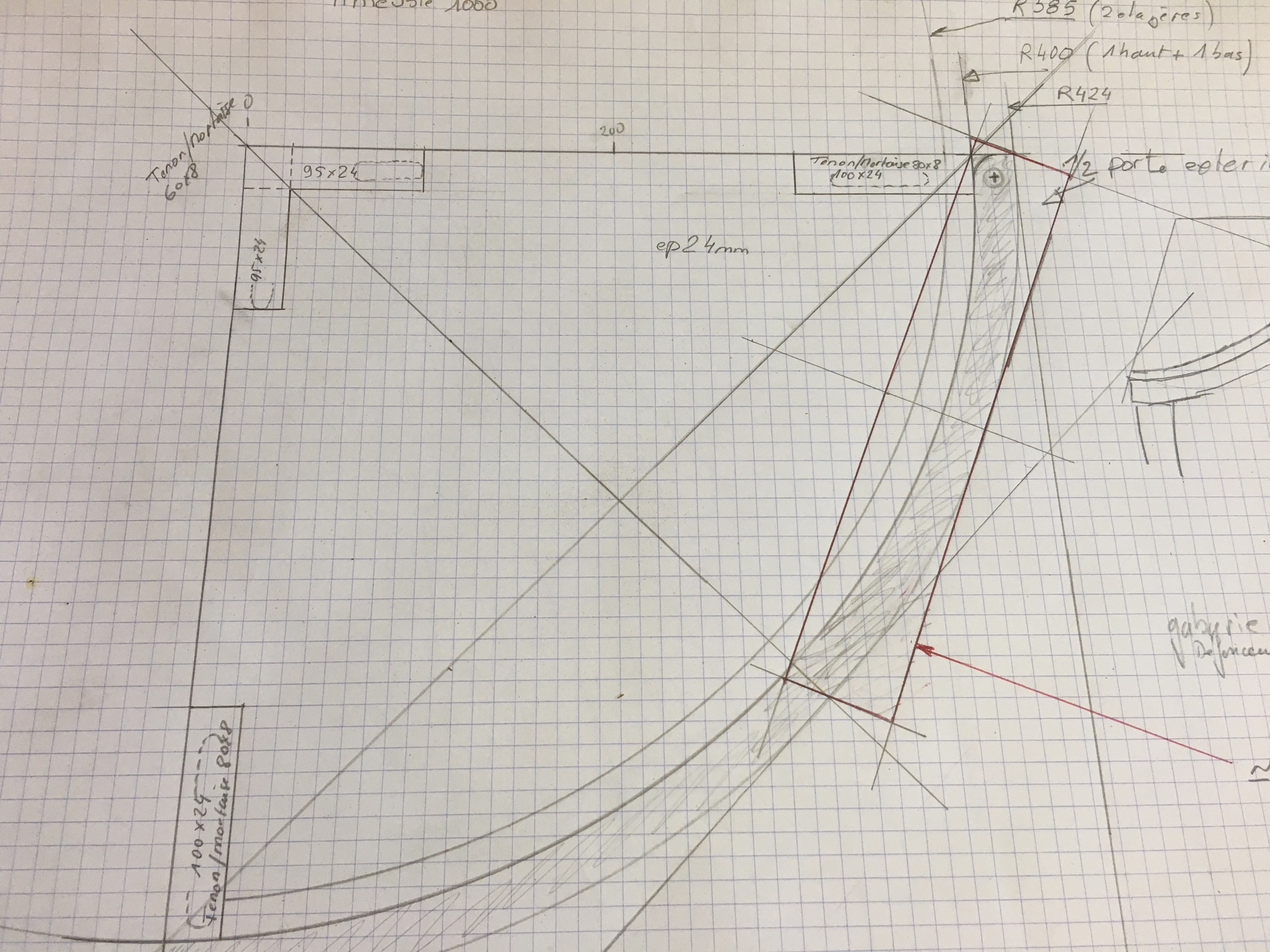 Meuble d'angle terminé